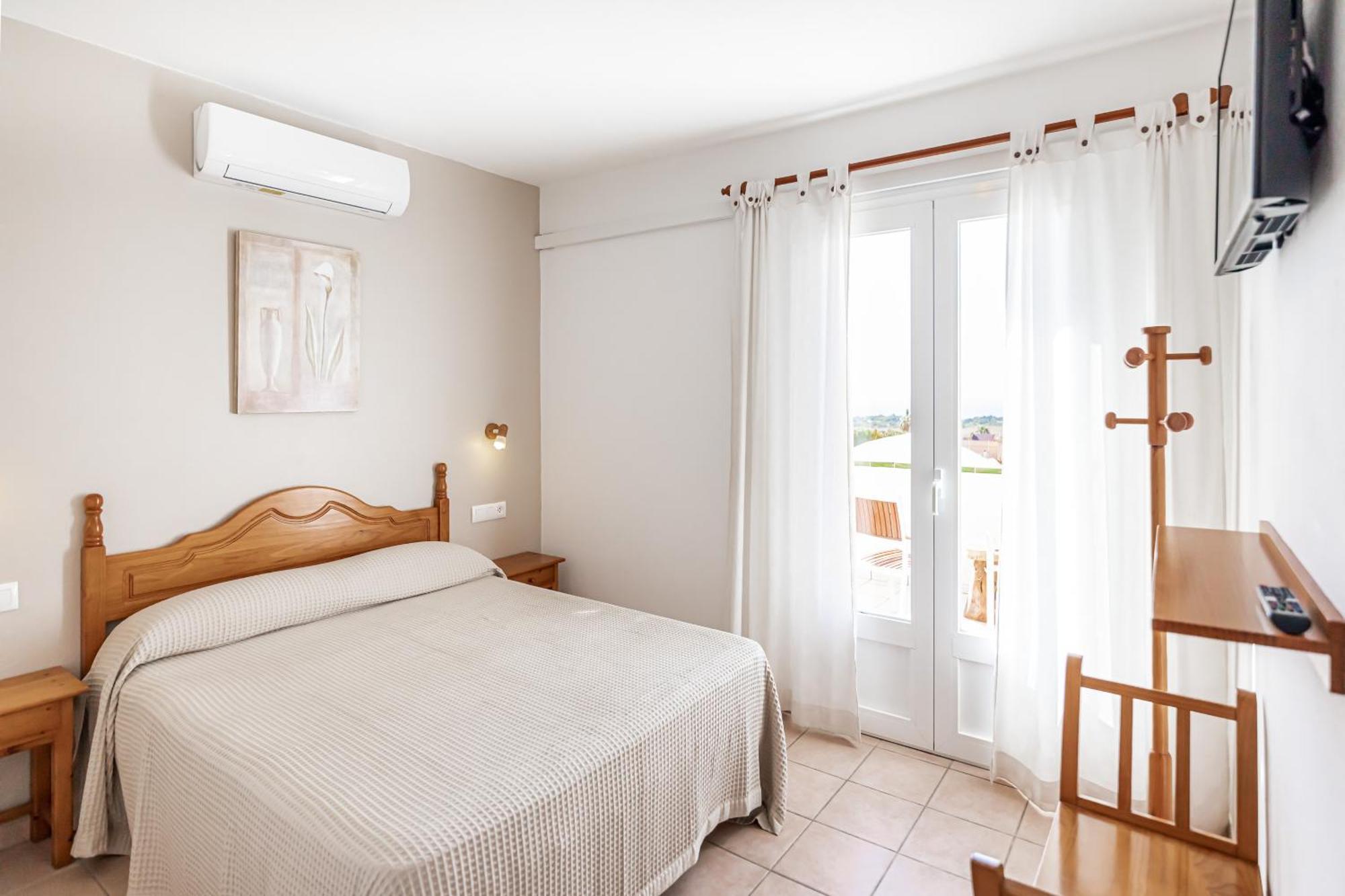 Villa Terra Son Bou Luaran gambar